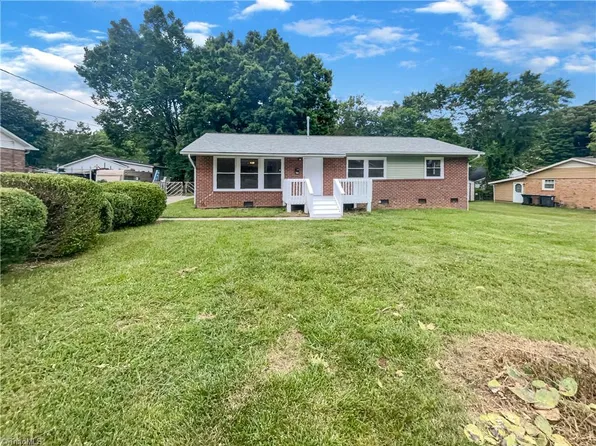 702 Savannah St, Greensboro, NC 27406