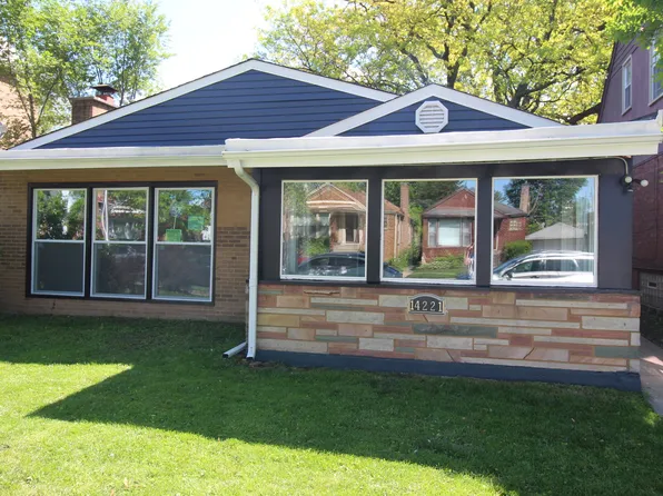 14221 S Michigan Ave, Riverdale, IL 60827