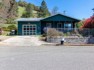 701 SE Meadowlark Ave, Myrtle Creek, OR