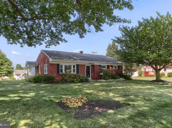 811 S Harrison St, Palmyra, PA 17078