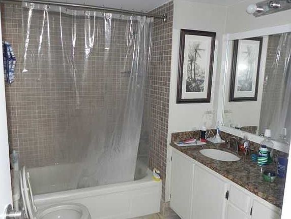 5th image of 3100 W Rolling Hills Cir APT 701