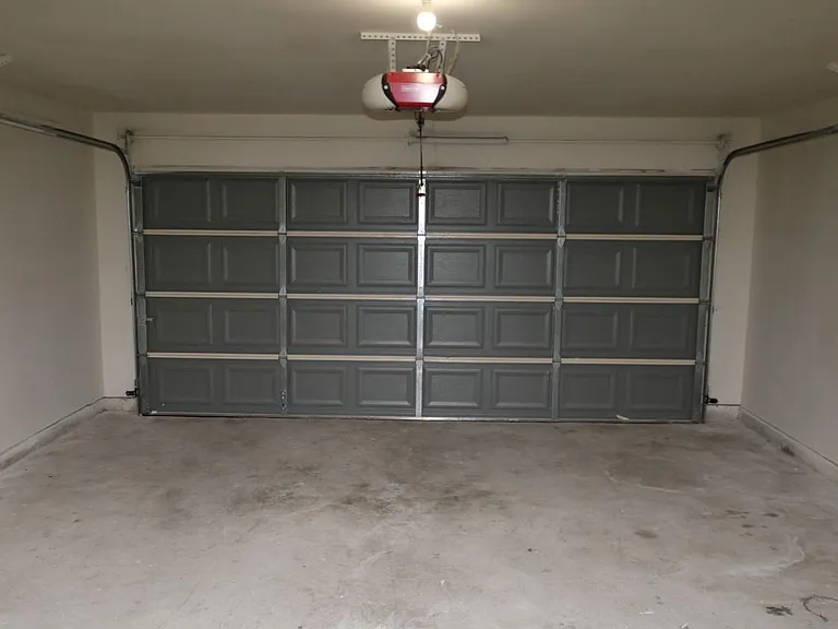 10031 Red Wolf Ln — Photo 14