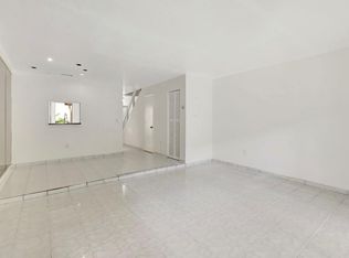 8956 W Sample Rd #8956R, Pompano Beach, FL 33065