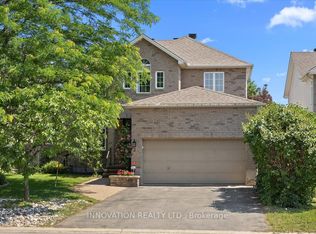 2 Gros Morne Ct, Ottawa, ON K2M2W7