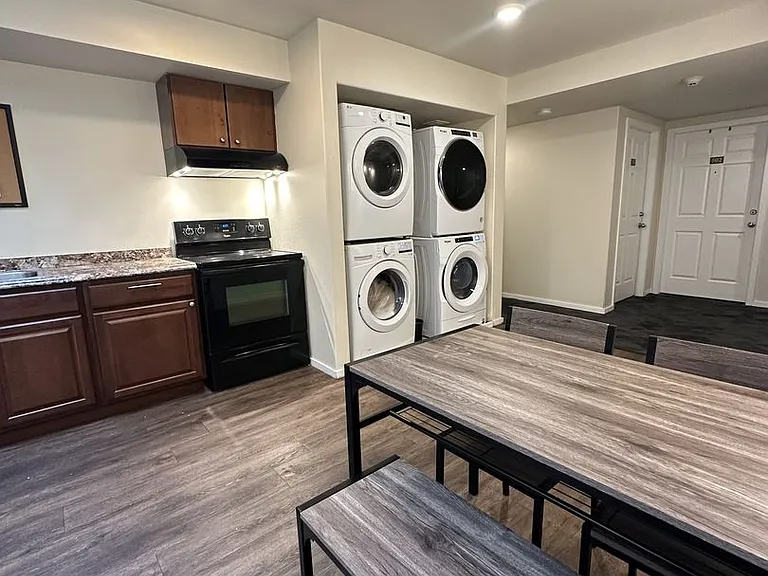 Vision 5 Apartments — Photo 61