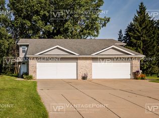 2974 Clifford Ct, Green Bay, WI 54311