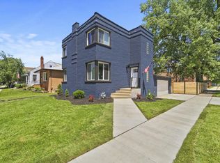 9351 S Trumbull Ave, Evergreen Park, IL 60805