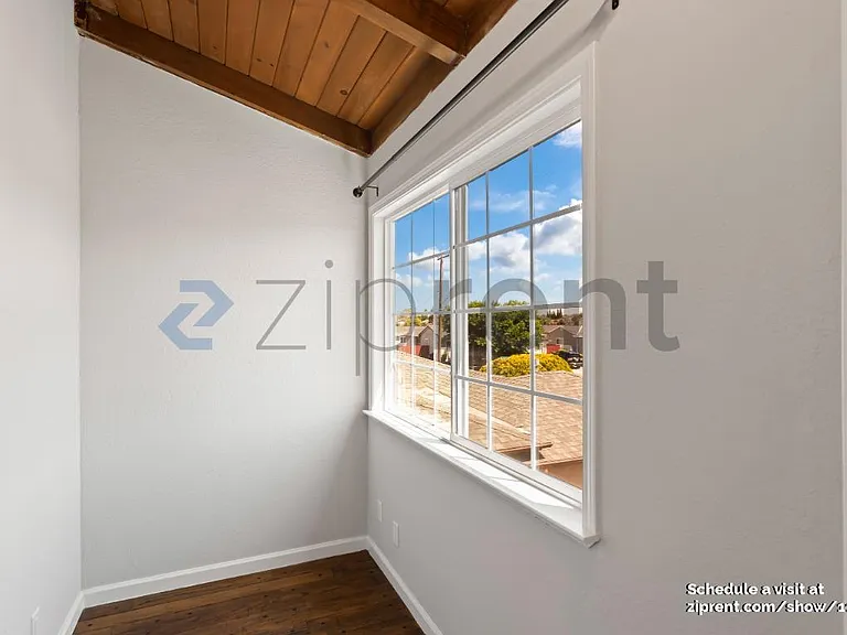4726 Armour Dr — Photo 24