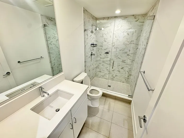 2217 40th Pl NW #1 — Photo 8