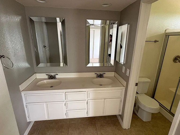 935 Ridgewood Dr — Photo 20