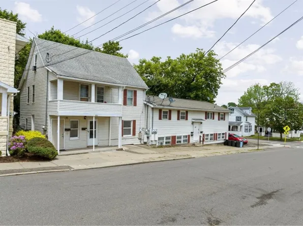 301 Squires Ave, Endicott, NY 13760