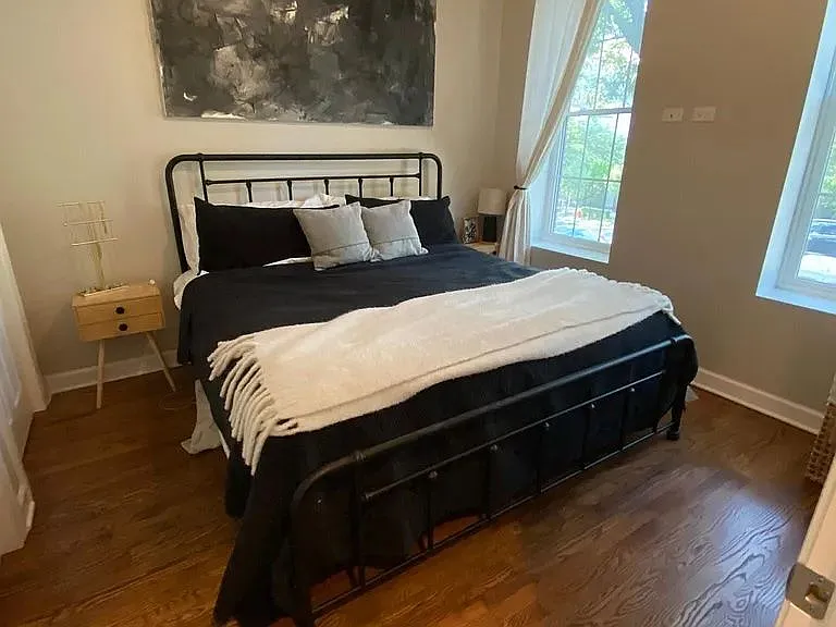 1837 N Wolcott Ave #1 — Photo 5