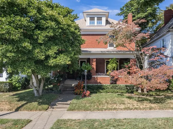 1615 Oak St, Parkersburg, WV 26101