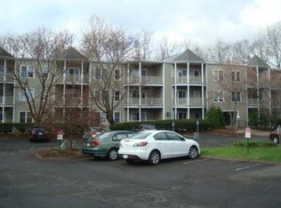 23 Randolph Pl APT 105, Northampton, MA 01060