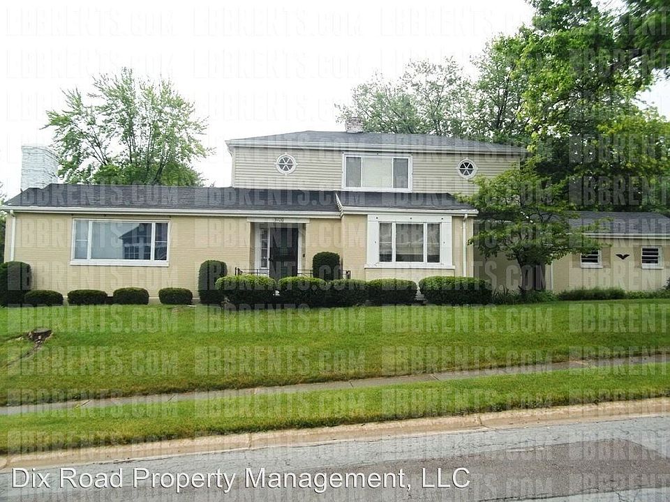 1st image of 3100 McGee Ave