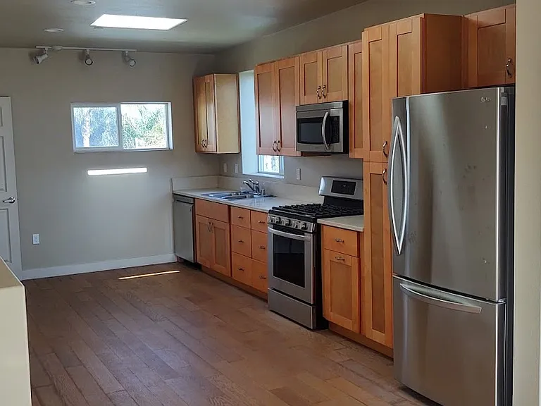 1177 Nelrose Ave — Photo 12