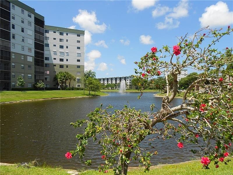 1st image of 2240 N Cypress Bend Dr APT 507