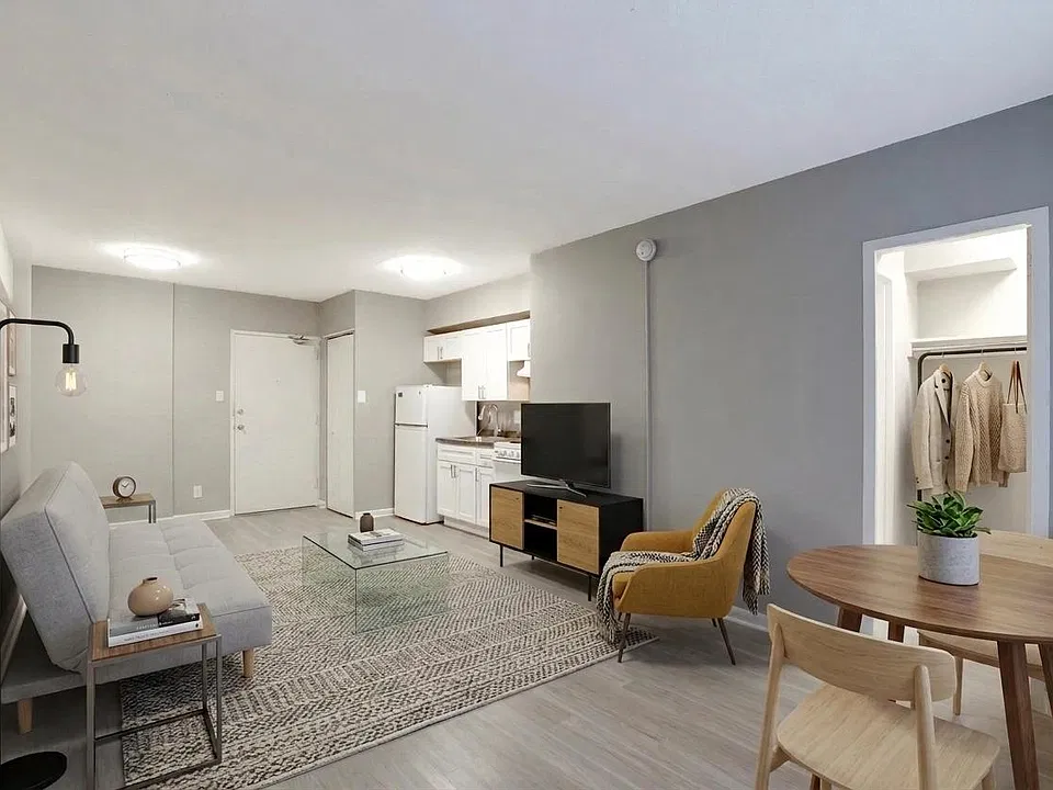 Studio apartment (virtually staged)