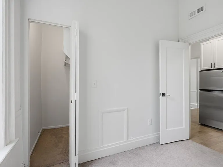 Council Crest Apartments — Photo 55