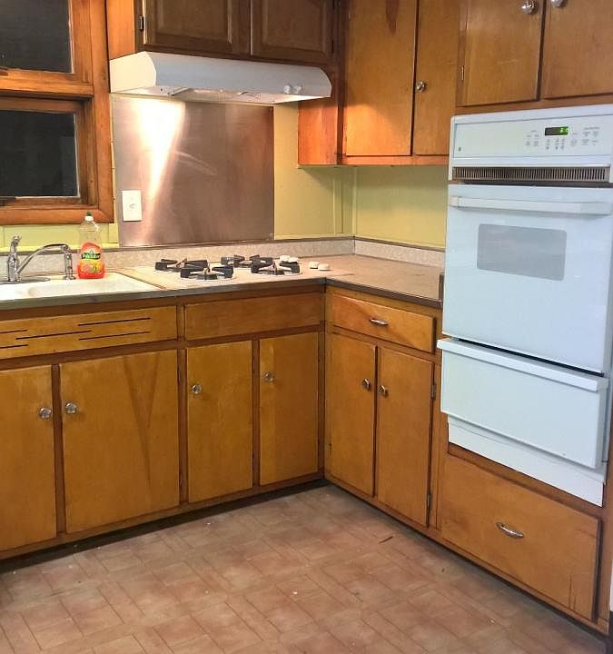 Kitchen 1