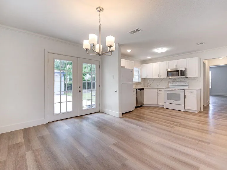 4735 Marietta Ln — Photo 6