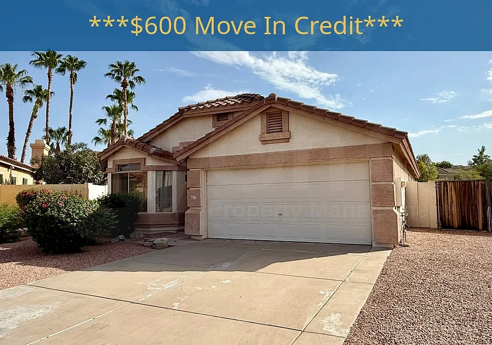 417 E Cantebria Dr