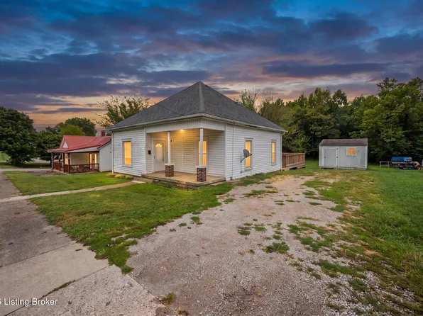 247 Elm St, Eminence, KY 40019