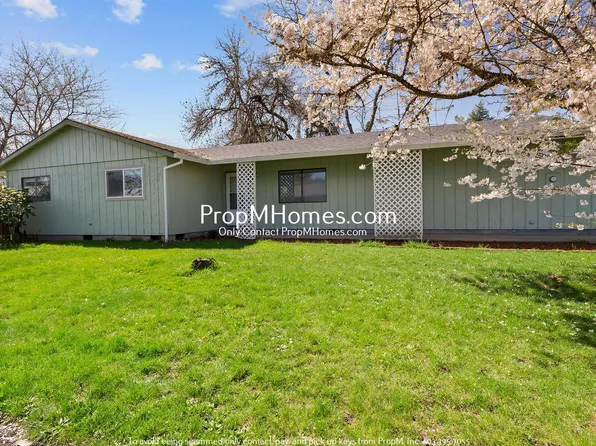 1752 SW Pine St, McMinnville, OR 97128