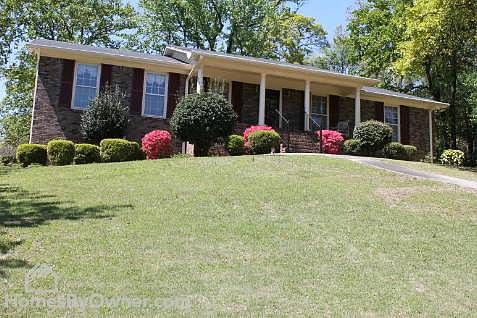 1st image of 684 Paden Dr