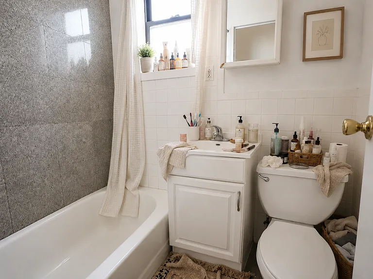 349 W 45th St #5FE — Photo 5
