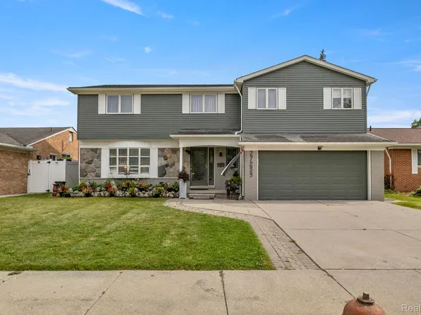 27259 Kingswood Dr, Dearborn Heights, MI 48127
