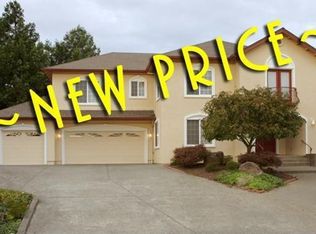 711 Sousa Ct, Petaluma, CA 94952