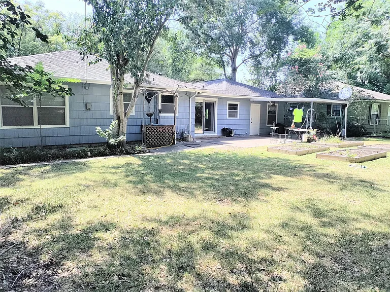 5559 Aspen St — Photo 12