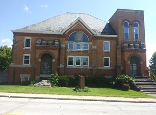310 N Clark St, Markle, IN 46770