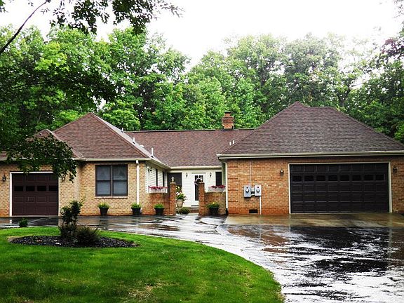 3 Car Garage
