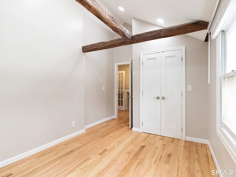 601 Chapel St #B — Photo 15