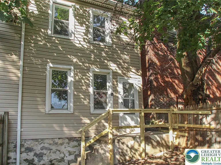35 N 7th St — Photo 19