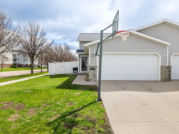 3308 Jefferson St S, Fargo, ND 58104