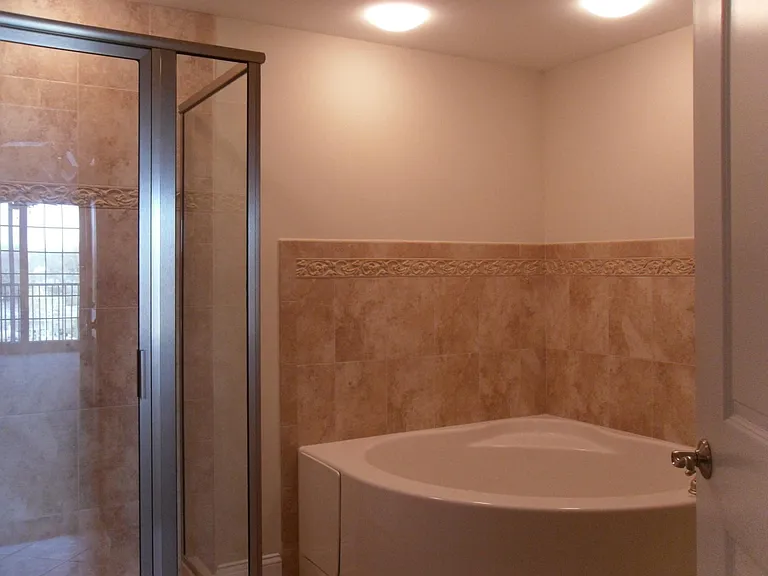 530 Riverside Dr #304 — Photo 6