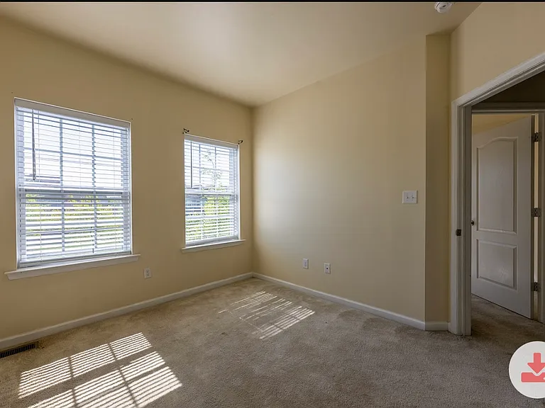 292 N Bayberry Pkwy — Photo 8