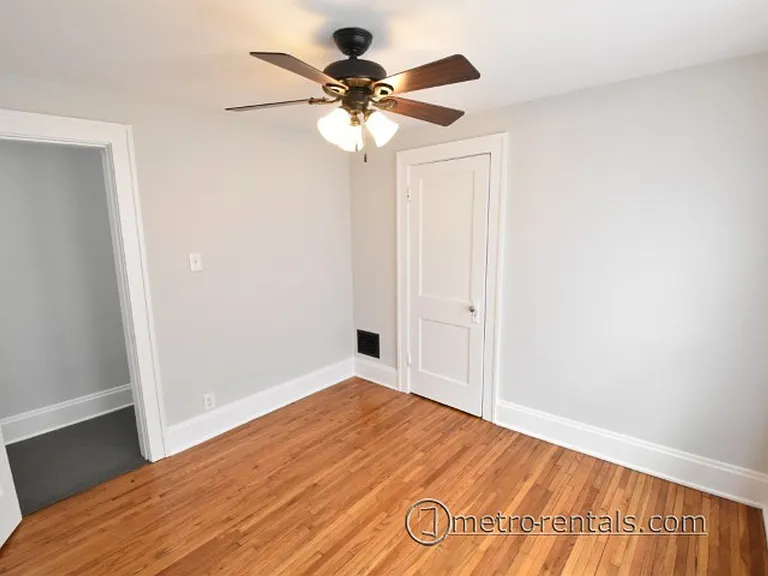 333-335 E Duncan St — Photo 17