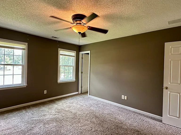 2763 Hunters Ct — Photo 12