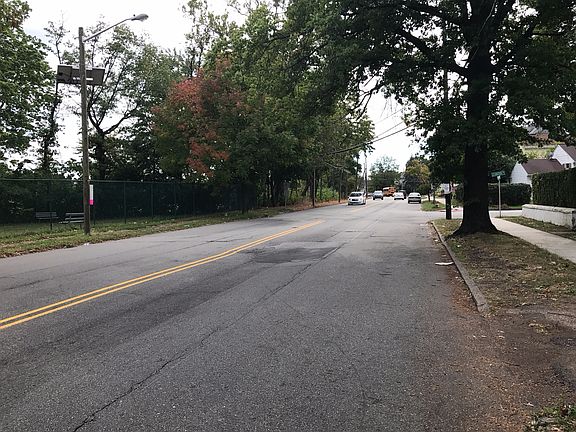 Exterior Neighborhood (street photo)
