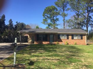 412 Briarwood Dr SW, Decatur, AL 35601