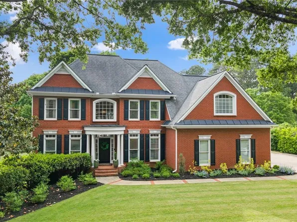210 Hamilton Way, Roswell, GA 30075