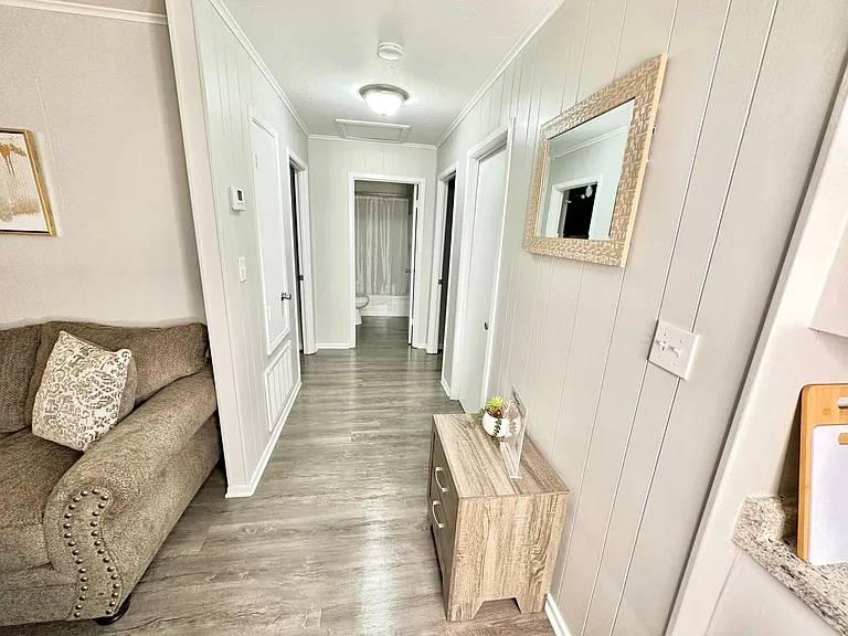 200 Catherine St #13B — Photo 10