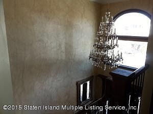 4th image of 252 Swinnerton St
