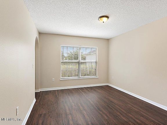 4th image of 9832 W Watershed Dr