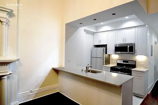 Rented by Sotheby's International Realty | media 3