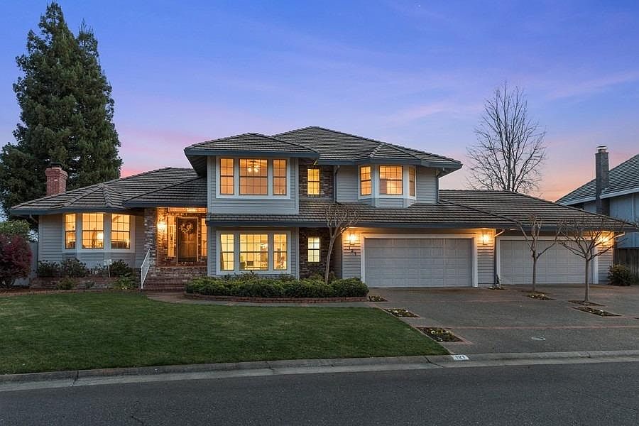 1st image of 121 Dawn River Way